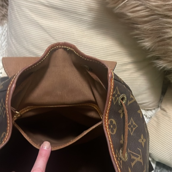 Louis Vuitton, authentic large backpack - Picture 4 of 9
